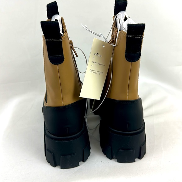 Trendy! Chunky sole 6” taupe and black ankle boots! A New Day! Faux Leat… - Picture 6 of 8